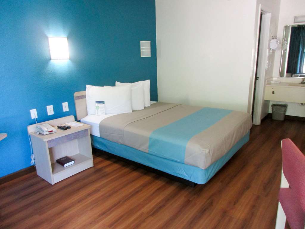 Motel 6 Huntsville - Madison Zimmer foto
