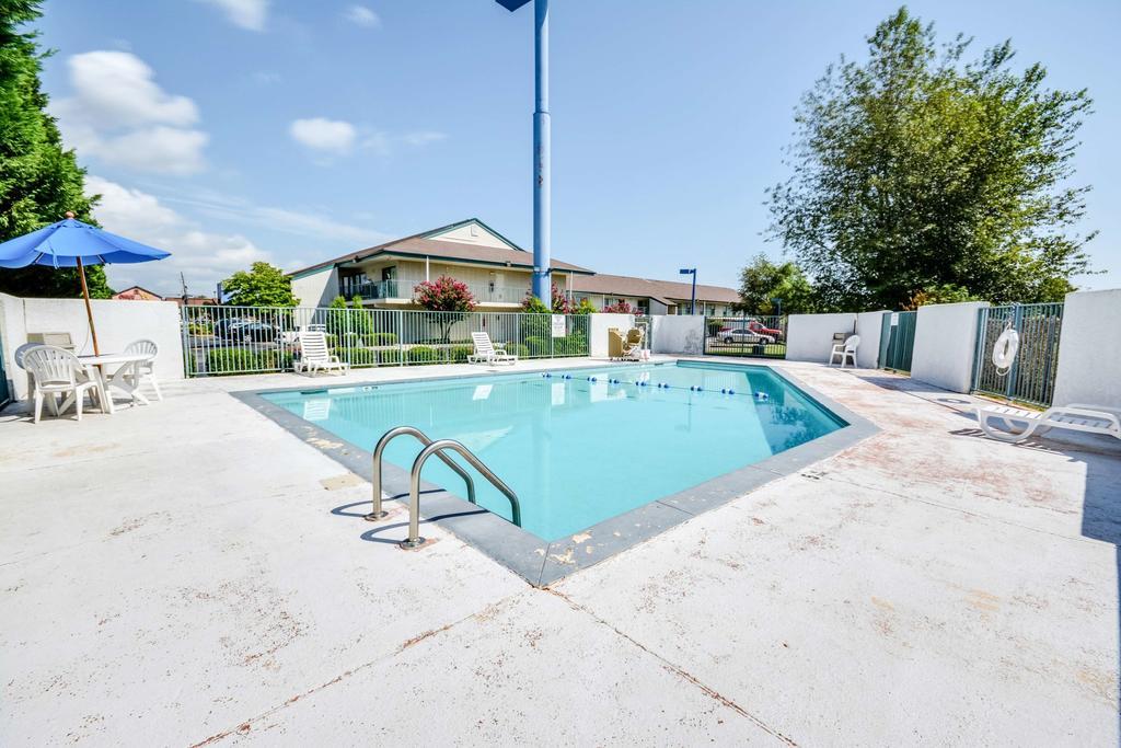 Motel 6 Huntsville - Madison Exterior foto